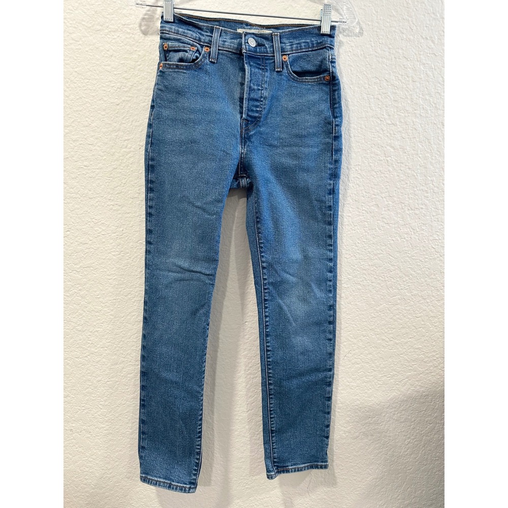 Levi's Wedgie Straight High Rise Jeans Medium Wash Blue Size 24 Ankle Button Fly - Picture 3 of 13
